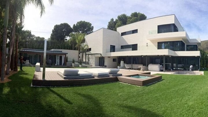 Revealing Lionel Messi's real estate investment of tens of millions of dollars - Photo 1.