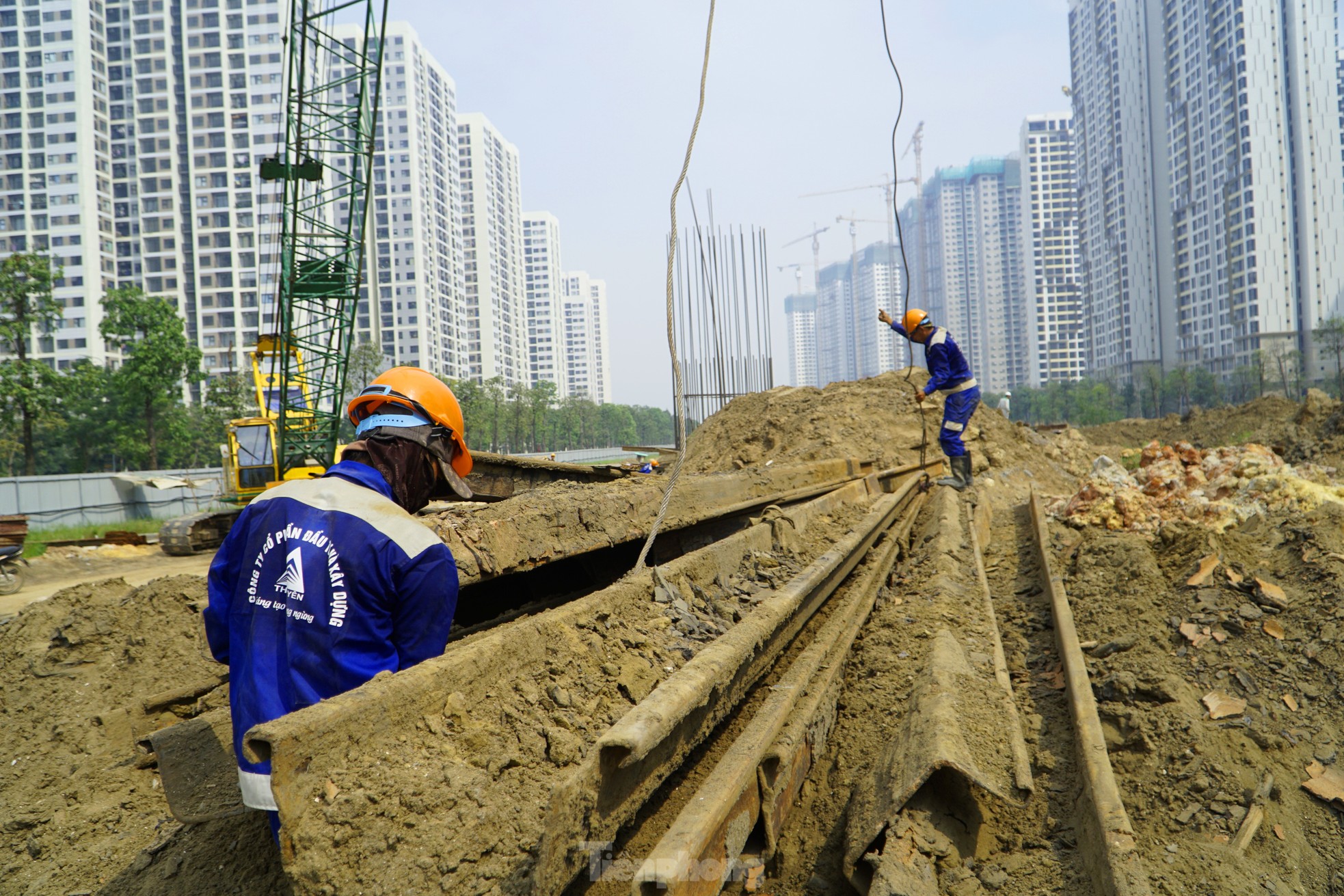 Cận cảnh 'đại công trường' Vành đai 3 đoạn qua TPHCM sau 7 tháng khởi công - Ảnh 9.