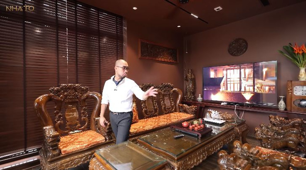 Biệt thự ở ẩn có thiết kế vượt thời gian: Cổ kính như nhà quan viên, duyên nhất là "trước cau sau chuối" đầy ẩn ý - Ảnh 4. Biệt thự ở ẩn có thiết kế vượt thời gian: Cổ kính như nhà quan viên, duyên nhất là "trước cau sau chuối" đầy ẩn ý - Ảnh 4.