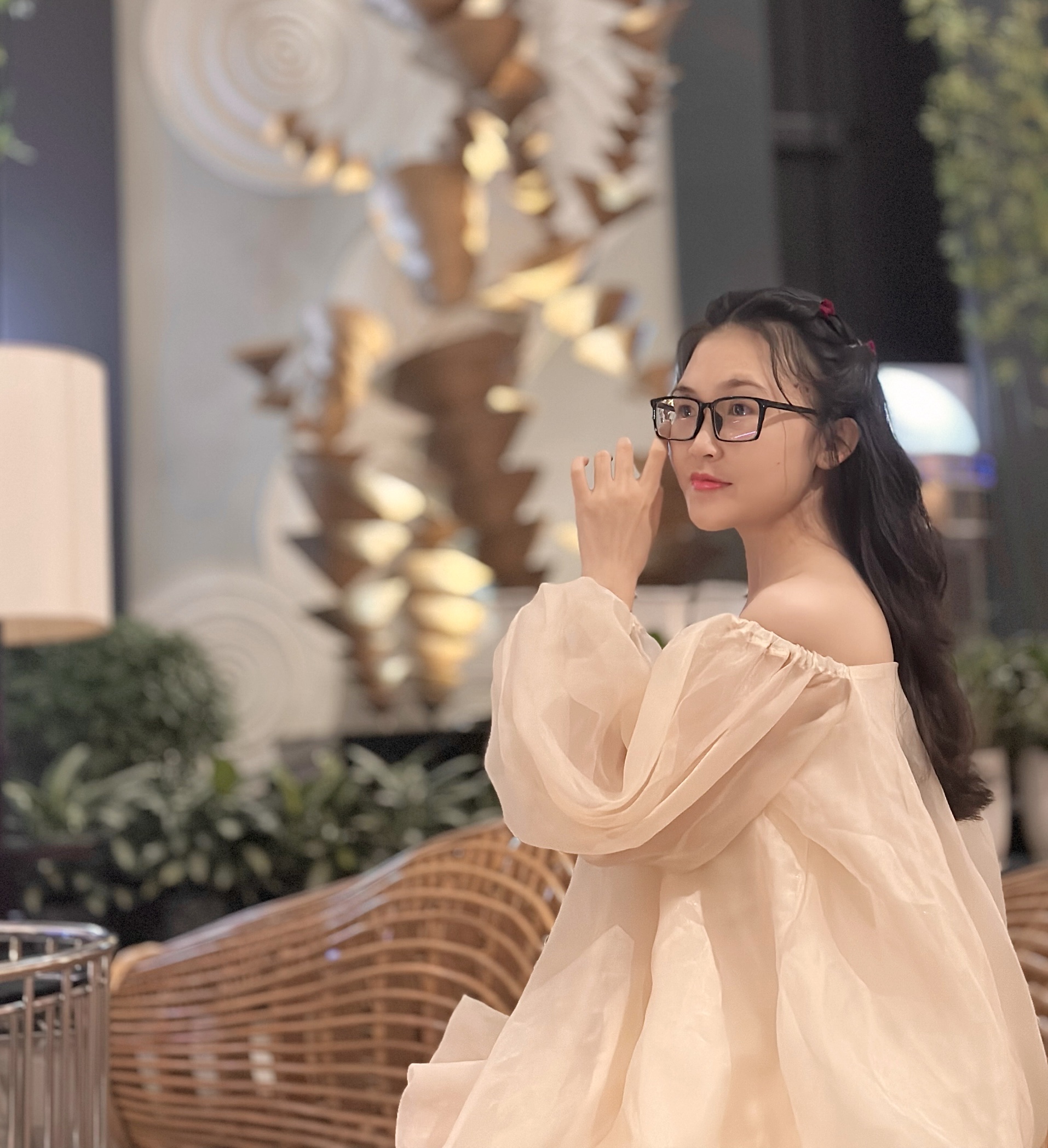 Gia đình 3 người dự định chi tiêu tăng gấp 2, 3 lần trong tháng Tết- Ảnh 2. Gia đình 3 người dự định chi tiêu tăng gấp 2, 3 lần trong tháng Tết- Ảnh 2.