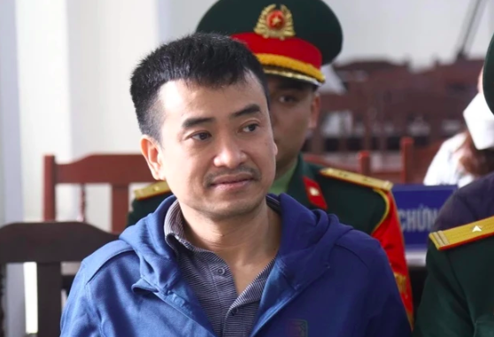 Cựu Bộ trưởng Nguyễn Thanh Long nhận hối lộ nhiều nhất vụ Việt Á với hơn 51 tỷ đồng bị tuyên 18 năm tù - Ảnh 2.