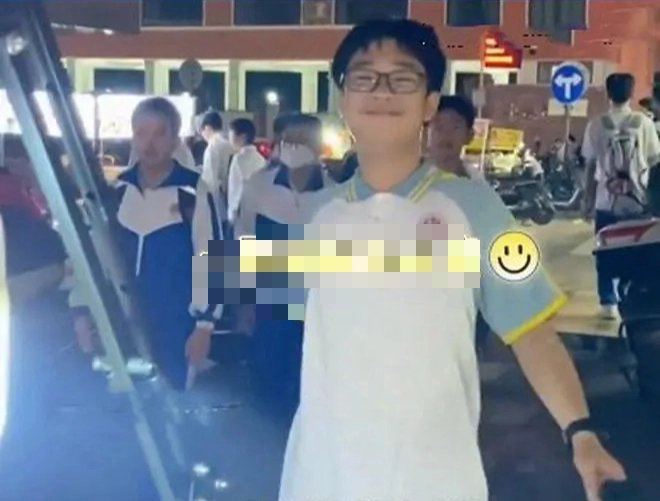Phước lành lớn nhất của cha mẹ không phải là nuôi dạy những đứa trẻ có triển vọng mà là kiểu con cái này: Về già đời rất an yên - Ảnh 1. Phước lành lớn nhất của cha mẹ không phải là nuôi dạy những đứa trẻ có triển vọng mà là kiểu con cái này: Về già đời rất an yên - Ảnh 1.