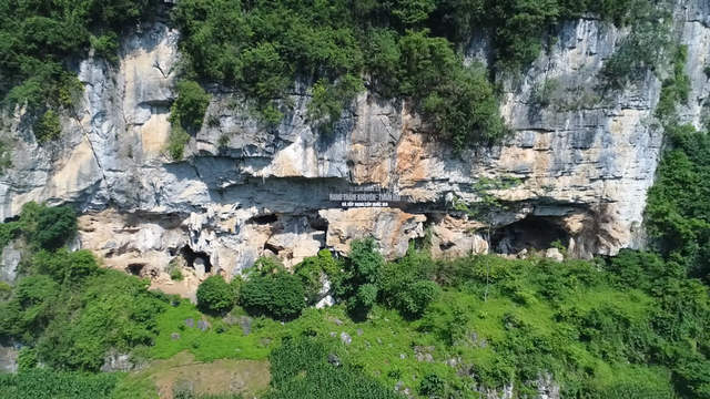 Hang động trong núi ở nơi cách Hà Nội hơn 100km, du khách nhận xét tới đây "ngỡ như đi xuống địa ngục" - Ảnh 7.