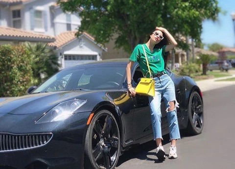 Nàng hậu Vbiz nhập hội phu nhân hào môn: Sở hữu tài sản khủng ở Mỹ, danh tính chồng đại gia vẫn là ẩn số- Ảnh 14. Nàng hậu Vbiz nhập hội phu nhân hào môn: Sở hữu tài sản khủng ở Mỹ, danh tính chồng đại gia vẫn là ẩn số- Ảnh 14.