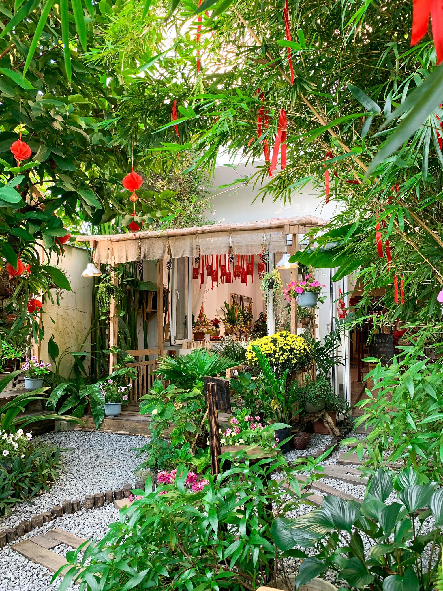 Nghỉ việc ngân hàng ổn định để khởi nghiệp "bấp bênh": Làm chủ là làm luôn chủ nhật, thu nhập thấp hơn rất nhiều- Ảnh 2.