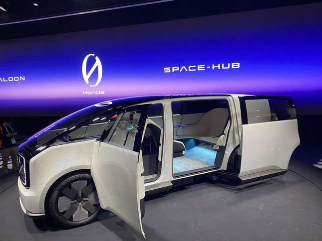 Honda công bố logo mới trên mẫu xe điện ý tưởng độc đáo - Ảnh 7.