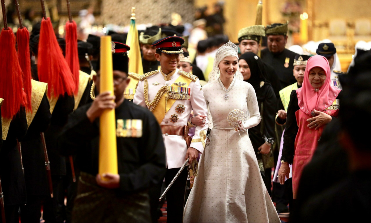 Chiêm ngưỡng lễ cưới hoành tráng của Hoàng tử Brunei  - Ảnh 8.