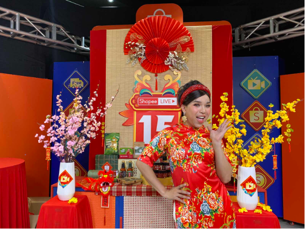 Nông sản Việt dịp Tết đến gần với người dùng qua hình thức livestream sáng tạo trên sàn TMĐT - Ảnh 2. Nông sản Việt dịp Tết đến gần với người dùng qua hình thức livestream sáng tạo trên sàn TMĐT - Ảnh 2.