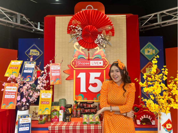 Nông sản Việt dịp Tết đến gần với người dùng qua hình thức livestream sáng tạo trên sàn TMĐT - Ảnh 3. Nông sản Việt dịp Tết đến gần với người dùng qua hình thức livestream sáng tạo trên sàn TMĐT - Ảnh 3.