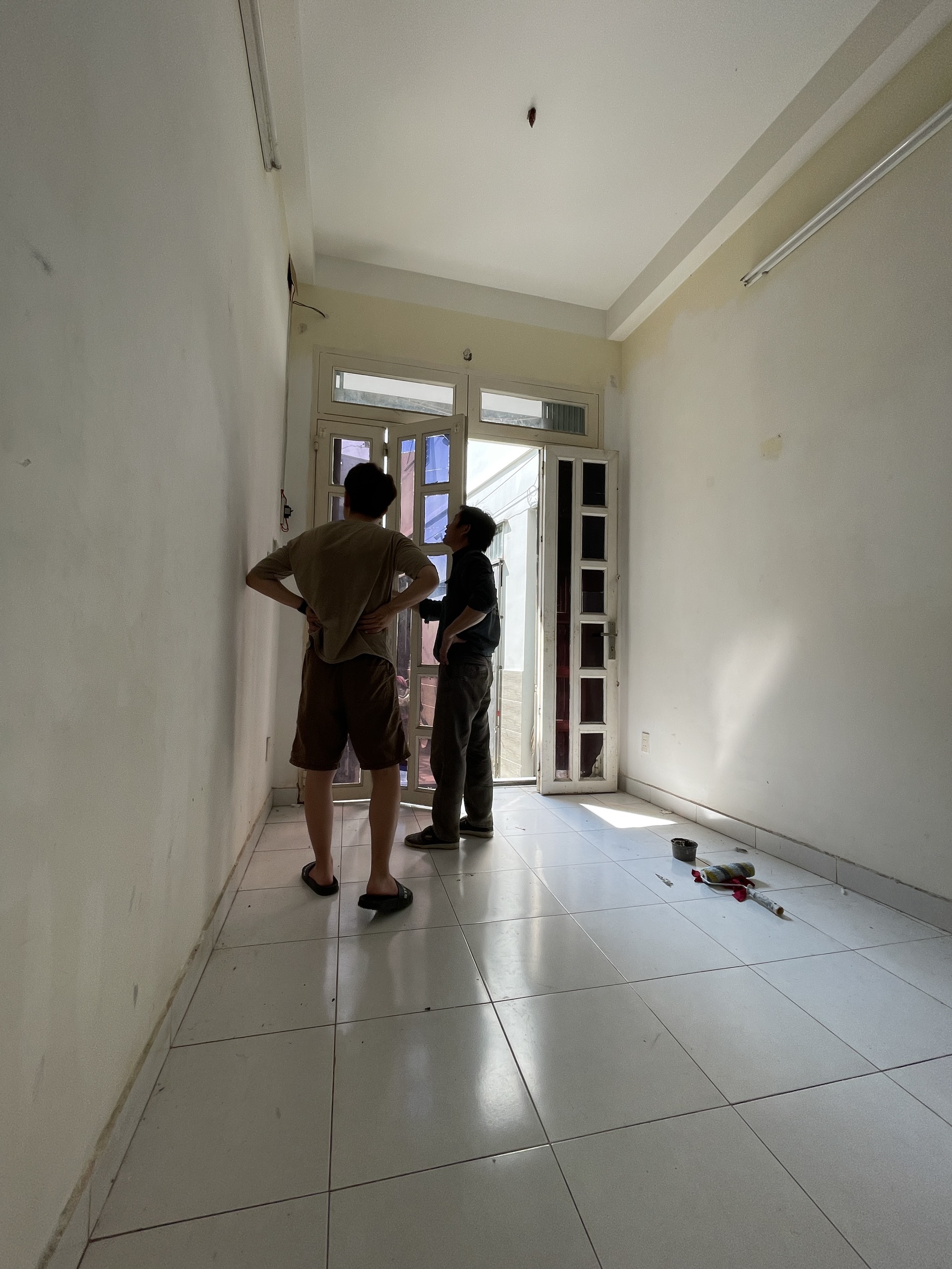 Gia đình trẻ ở Hà Nội và bài toán chi phí khi chuyển vào TP.HCM sống: Thuê nhà mặt đất lại tiết kiệm bất ngờ!- Ảnh 4. Gia đình trẻ ở Hà Nội và bài toán chi phí khi chuyển vào TP.HCM sống: Thuê nhà mặt đất lại tiết kiệm bất ngờ!- Ảnh 4.