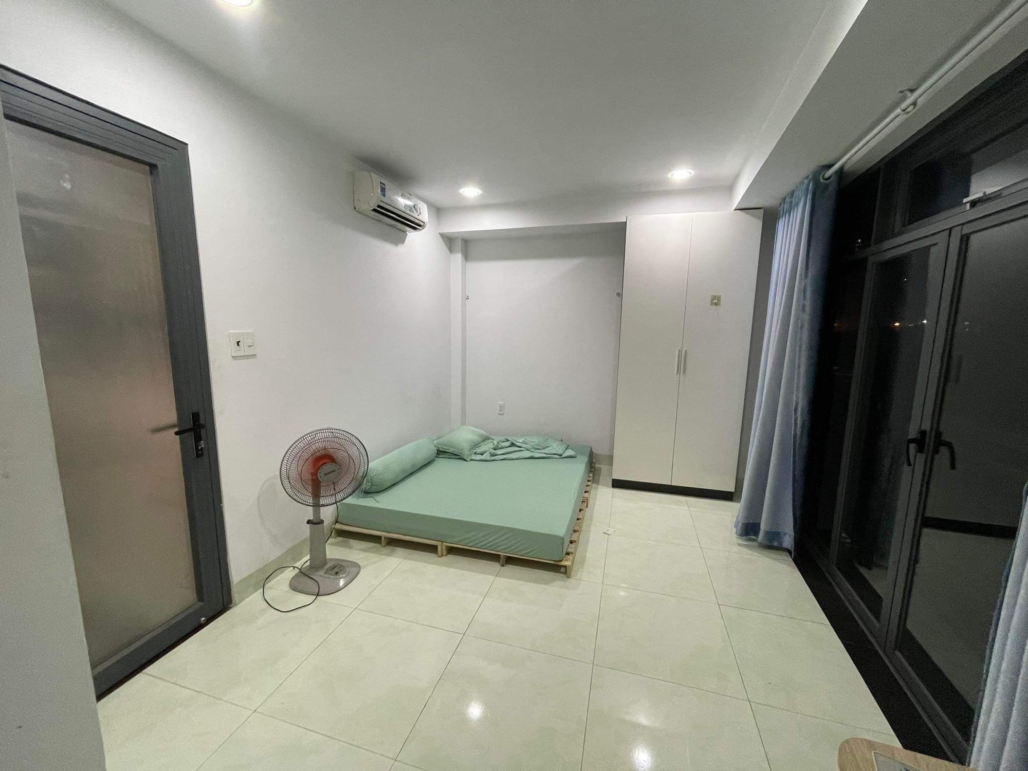 Gia đình trẻ ở Hà Nội và bài toán chi phí khi chuyển vào TP.HCM sống: Thuê nhà mặt đất lại tiết kiệm bất ngờ!- Ảnh 2. Gia đình trẻ ở Hà Nội và bài toán chi phí khi chuyển vào TP.HCM sống: Thuê nhà mặt đất lại tiết kiệm bất ngờ!- Ảnh 2.