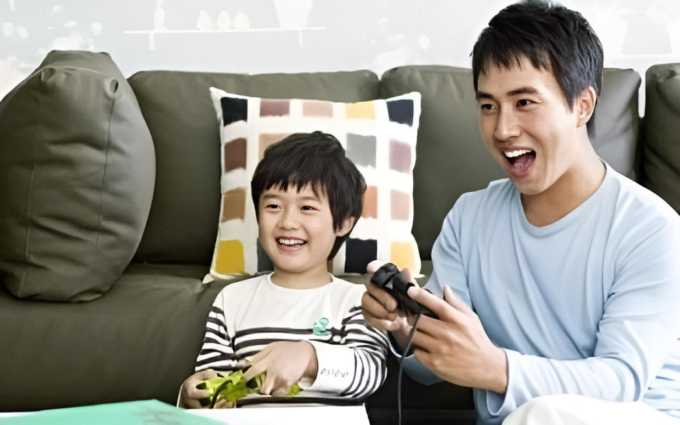 Đây là 4 kiểu ông bố nhìn thì lười biếng nhưng thực chất lại dạy con rất tốt, mẹ cứ yên tâm, đừng vội mắng oan nhé! - Ảnh 1. Đây là 4 kiểu ông bố nhìn thì lười biếng nhưng thực chất lại dạy con rất tốt, mẹ cứ yên tâm, đừng vội mắng oan nhé! - Ảnh 1.