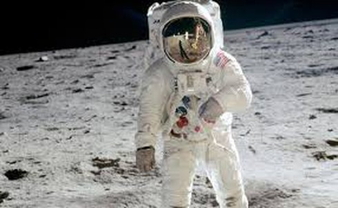 Cuộc đua lên Mặt Trăng sôi động thế nào, sao NASA phải trì hoãn các sứ mệnh không gian? - Ảnh 3.