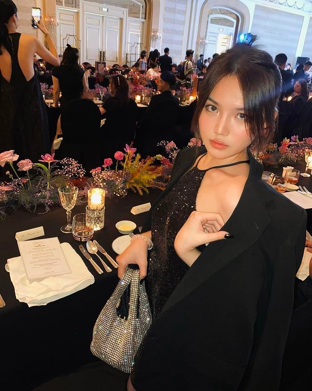 "Rich kid 17 tuổi" bóc giá outfit 88 triệu đồng từng gây chấn động cõi mạng: Ngoại hình lột xác, sắp tổ chức đám cưới khủng ở Đồng Tháp - Ảnh 2.