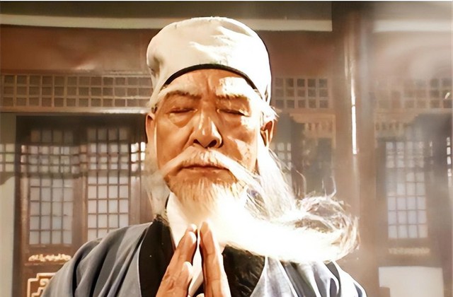 Top 6 lão cao thủ võ công mạnh nhất của Kim Dung: Chu Bá Thông thứ 5, Vô Danh Thần Tăng thua một người - Ảnh 5. Top 6 lão cao thủ võ công mạnh nhất của Kim Dung: Chu Bá Thông thứ 5, Vô Danh Thần Tăng thua một người - Ảnh 5.