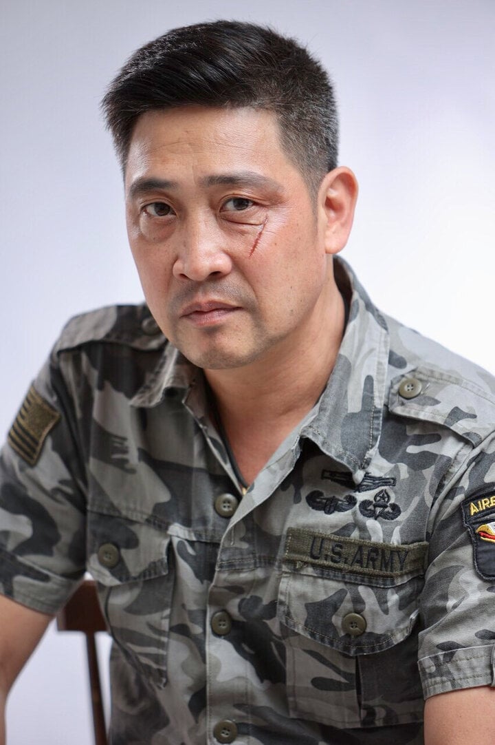 NSƯT mang quân hàm Trung tá: Trẻ đóng vai bất hảo, trung niên đóng giang hồ - Ảnh 1. NSƯT mang quân hàm Trung tá: Trẻ đóng vai bất hảo, trung niên đóng giang hồ - Ảnh 1.