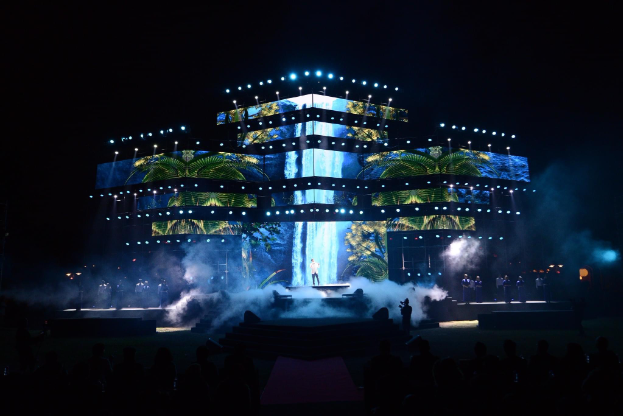 Đạo diễn Việt Thanh: “Vibe Fest 2024 quy tụ 50 nghệ sĩ hàng đầu - Ảnh 2. Đạo diễn Việt Thanh: “Vibe Fest 2024 quy tụ 50 nghệ sĩ hàng đầu - Ảnh 2.