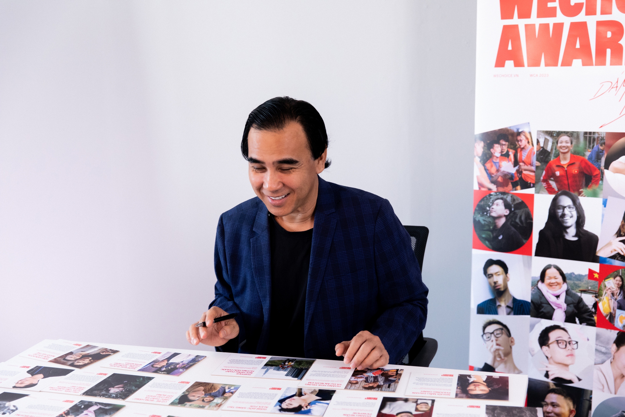 Nghệ sĩ Quyền Linh: "Ai là người truyền cảm hứng cho tôi à? Là người nghèo!"- Ảnh 1. Nghệ sĩ Quyền Linh: "Ai là người truyền cảm hứng cho tôi à? Là người nghèo!"- Ảnh 1.