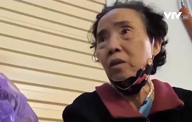 Bà lão vô gia cư ngày xin cơm từ thiện, tối về ngôi nhà chục tỷ, rộng 100m2 trên phố Hà Nội? - Ảnh 2.