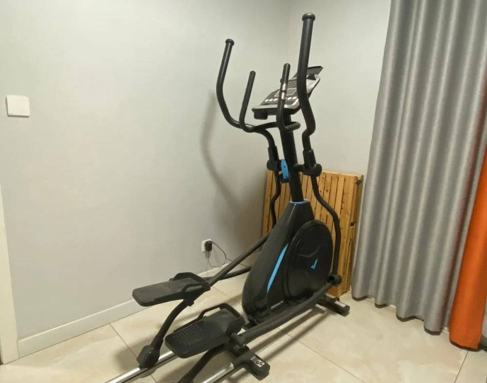 Xu hướng tiêu dùng mới: Giới trẻ "chuộng" mua đồ cũ vì phù hợp với túi tiền- Ảnh 2. Xu hướng tiêu dùng mới: Giới trẻ "chuộng" mua đồ cũ vì phù hợp với túi tiền- Ảnh 2.