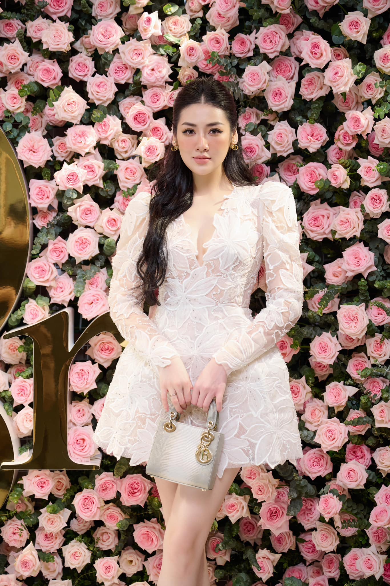 Mở màn năm 2024, Á hậu Tú Anh ''flex'' không gian sống sang chảnh: Thiết kế Indochine đẹp mắt, nhìn thôi đã thấy mê mẩn- Ảnh 1. Mở màn năm 2024, Á hậu Tú Anh ''flex'' không gian sống sang chảnh: Thiết kế Indochine đẹp mắt, nhìn thôi đã thấy mê mẩn- Ảnh 1.