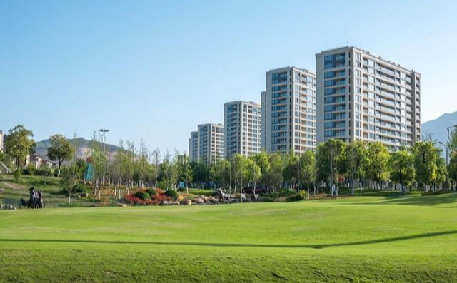 Sau 60 tuổi, tôi nghe theo 4 yêu cầu của vợ, giờ hạnh phúc, ung dung, chẳng cần dựa vào con cái- Ảnh 1. Sau 60 tuổi, tôi nghe theo 4 yêu cầu của vợ, giờ hạnh phúc, ung dung, chẳng cần dựa vào con cái- Ảnh 1.