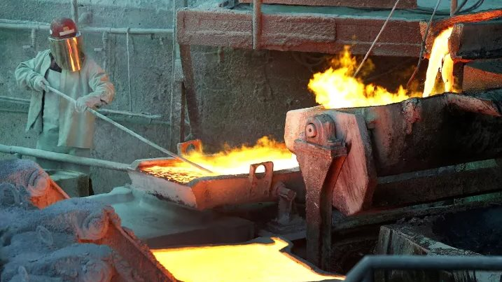 Hàng loạt quốc gia ráo riết săn lùng một ‘kim loại quý’, dự kiến đẩy giá tăng hơn 75%: Nhưng không phải Mỹ hay Trung Quốc, hai nước này có thể mới là ‘người chiến thắng' - Ảnh 1. Hàng loạt quốc gia ráo riết săn lùng một ‘kim loại quý’, dự kiến đẩy giá tăng hơn 75%: Nhưng không phải Mỹ hay Trung Quốc, hai nước này có thể mới là ‘người chiến thắng' - Ảnh 1.