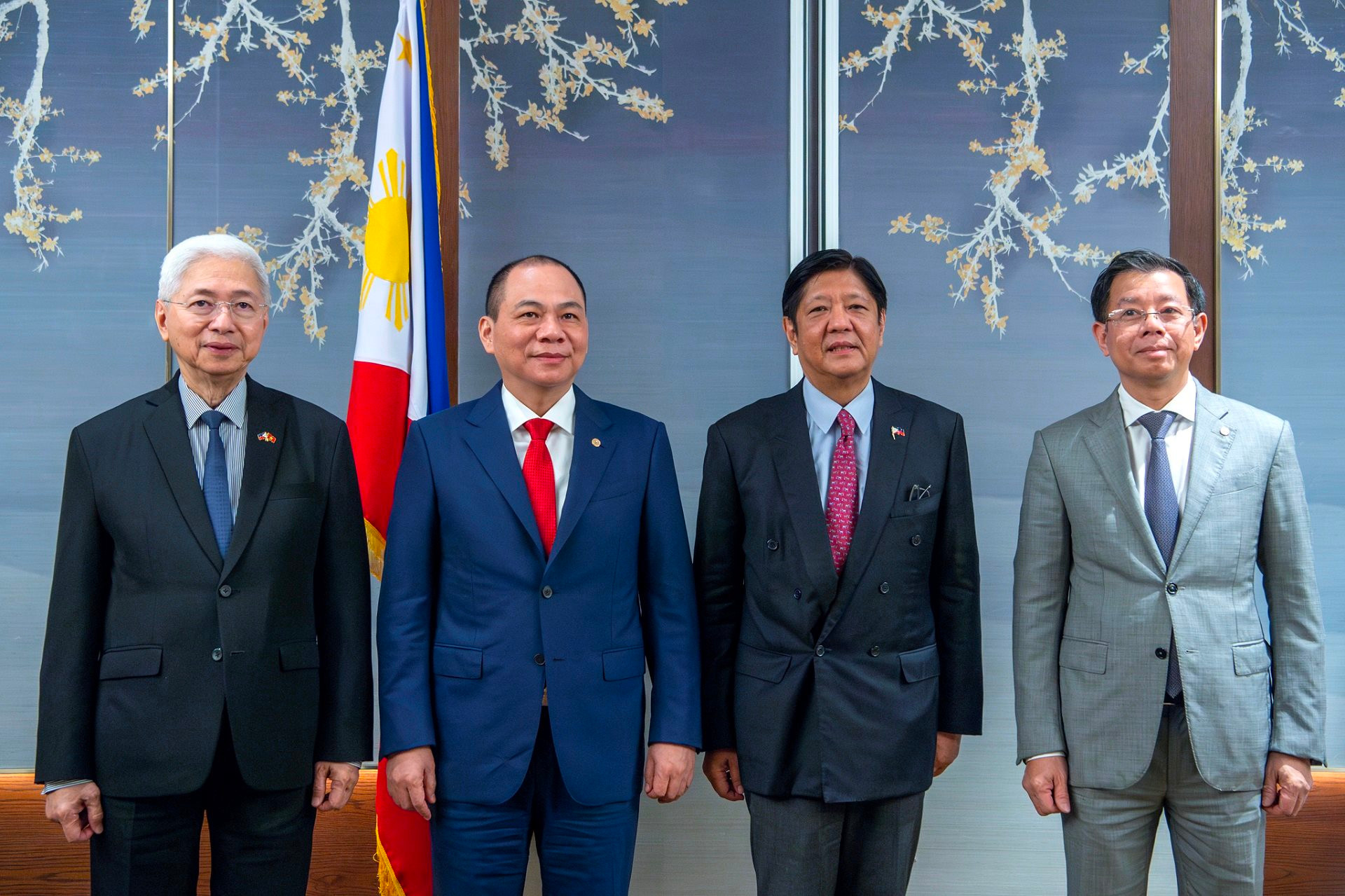 Tổng thống Philippines gặp riêng tỷ phú Phạm Nhật Vượng - Ảnh 1.