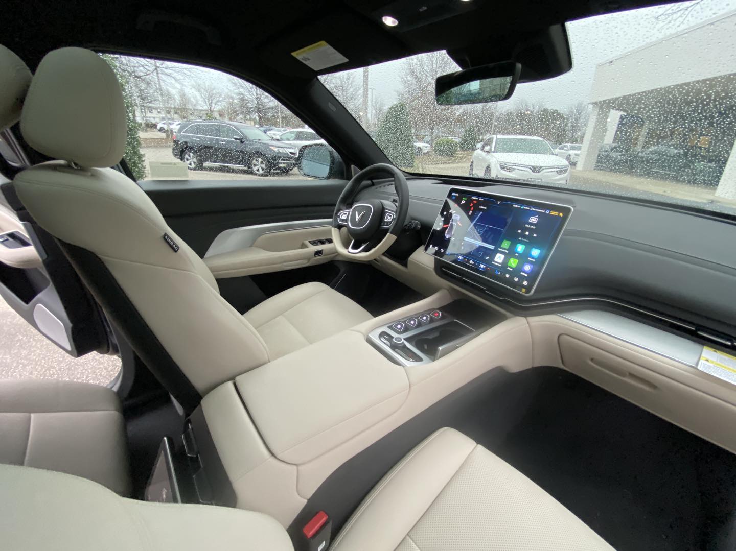 VinFast VF 8 trở thành xe mới có giá thuê rẻ nhất nước Mỹ ngay khi VF 9 rục rịch đến xứ cờ hoa - Ảnh 4.