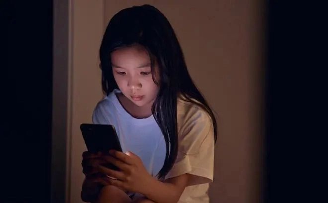 Loại hạnh phúc “vụn vặt” này đang âm thầm hủy hoại con cái, đáng tiếc là nhiều bậc cha mẹ vẫn chưa nhận ra - Ảnh 1. Loại hạnh phúc “vụn vặt” này đang âm thầm hủy hoại con cái, đáng tiếc là nhiều bậc cha mẹ vẫn chưa nhận ra - Ảnh 1.