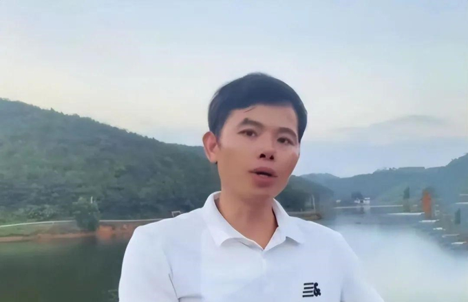 Người mẹ "vừa đi vừa quỳ 1000m để cứu con" bị bóc trần chỉ là màn kịch, chân tướng phía sau khiến ai cũng ngậm ngùi suy ngẫm - Ảnh 7. Người mẹ "vừa đi vừa quỳ 1000m để cứu con" bị bóc trần chỉ là màn kịch, chân tướng phía sau khiến ai cũng ngậm ngùi suy ngẫm - Ảnh 7.