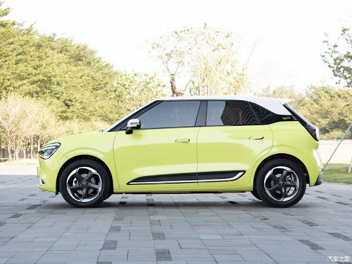 Thị trường ô tô sắp đón thêm 1 mẫu xe điện mini, giá cực rẻ chỉ 270 triệu đồng, trang bị loạt công nghệ xịn cho giới trẻ - Ảnh 3. Thị trường ô tô sắp đón thêm 1 mẫu xe điện mini, giá cực rẻ chỉ 270 triệu đồng, trang bị loạt công nghệ xịn cho giới trẻ - Ảnh 3.