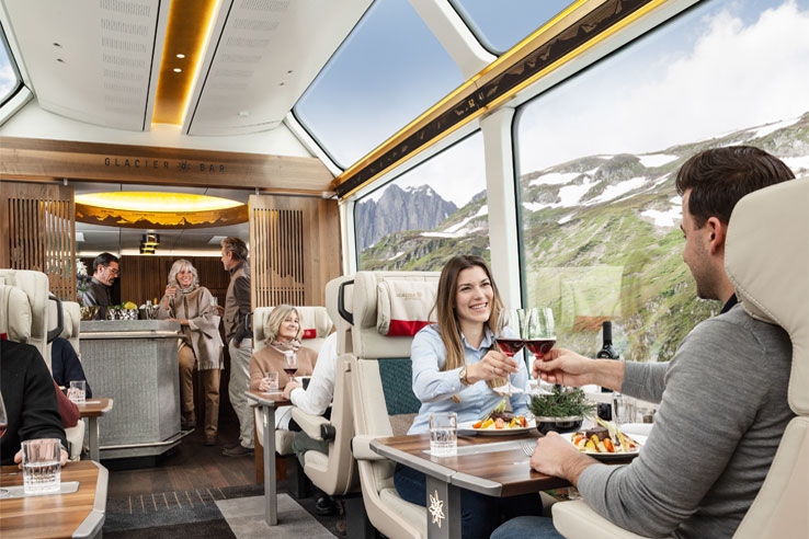 Chuyến tàu chậm nhất thế giới có gì: Là “cánh cửa dẫn tới dãy Alps”, đi 290km mất tới 8 giờ, giá vé 13 triệu đồng nhưng không đặt nhanh thì hết chỗ- Ảnh 6. Chuyến tàu chậm nhất thế giới có gì: Là “cánh cửa dẫn tới dãy Alps”, đi 290km mất tới 8 giờ, giá vé 13 triệu đồng nhưng không đặt nhanh thì hết chỗ- Ảnh 6.