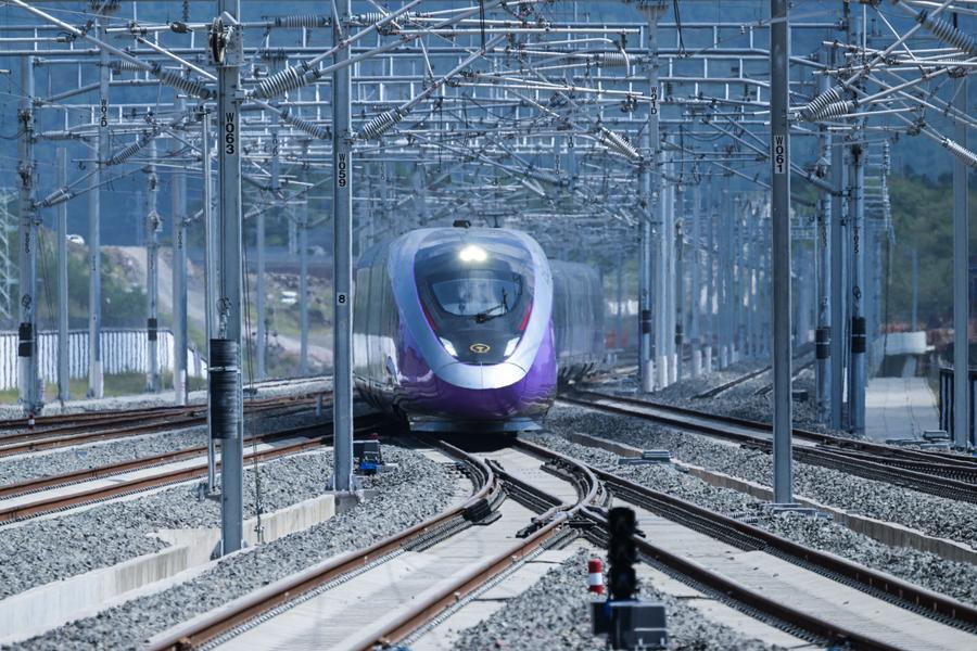 Đường sắt cao tốc của láng giềng Việt Nam lên tới vận tốc 400 km/h, chi phí vận hành và tiêu hao năng lượng thấp hơn 10% nhờ những công nghệ này- Ảnh 2. Đường sắt cao tốc của láng giềng Việt Nam lên tới vận tốc 400 km/h, chi phí vận hành và tiêu hao năng lượng thấp hơn 10% nhờ những công nghệ này- Ảnh 2.