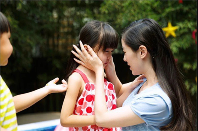 6 biểu hiện của con khiến họ hàng, làng xóm phải xuýt xoa khen cha mẹ: "Anh chị khéo dạy dỗ quá!"- Ảnh 1.