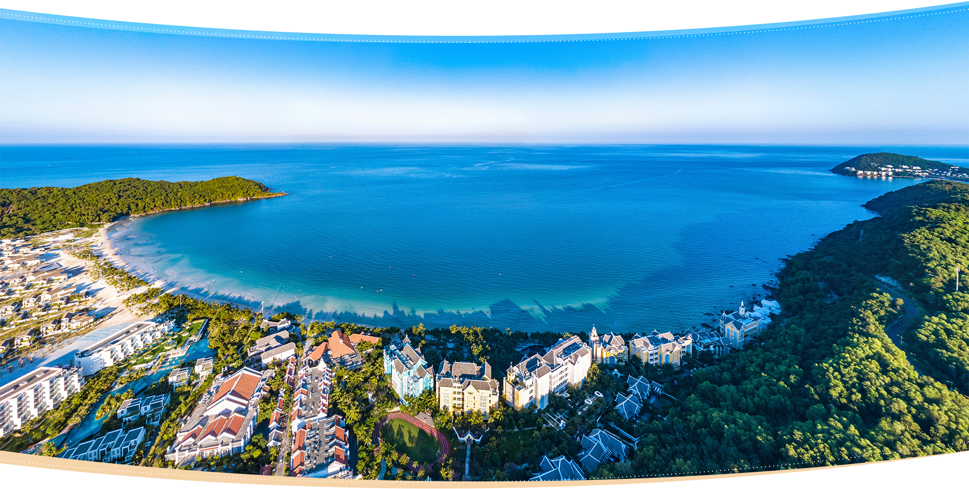 photo-1728535179524 photo-1728535179524