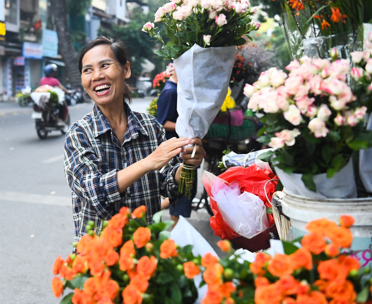 Hỏi nhanh người dân yêu Hà Nội nhất vì điều gì: Thì ra là những thứ rất bình dị này!- Ảnh 17. Hỏi nhanh người dân yêu Hà Nội nhất vì điều gì: Thì ra là những thứ rất bình dị này!- Ảnh 17.