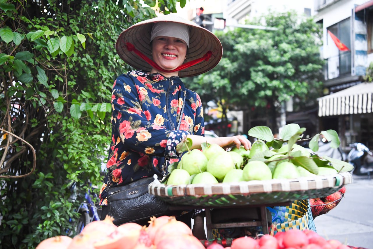 Hỏi nhanh người dân yêu Hà Nội nhất vì điều gì: Thì ra là những thứ rất bình dị này!- Ảnh 18. Hỏi nhanh người dân yêu Hà Nội nhất vì điều gì: Thì ra là những thứ rất bình dị này!- Ảnh 18.