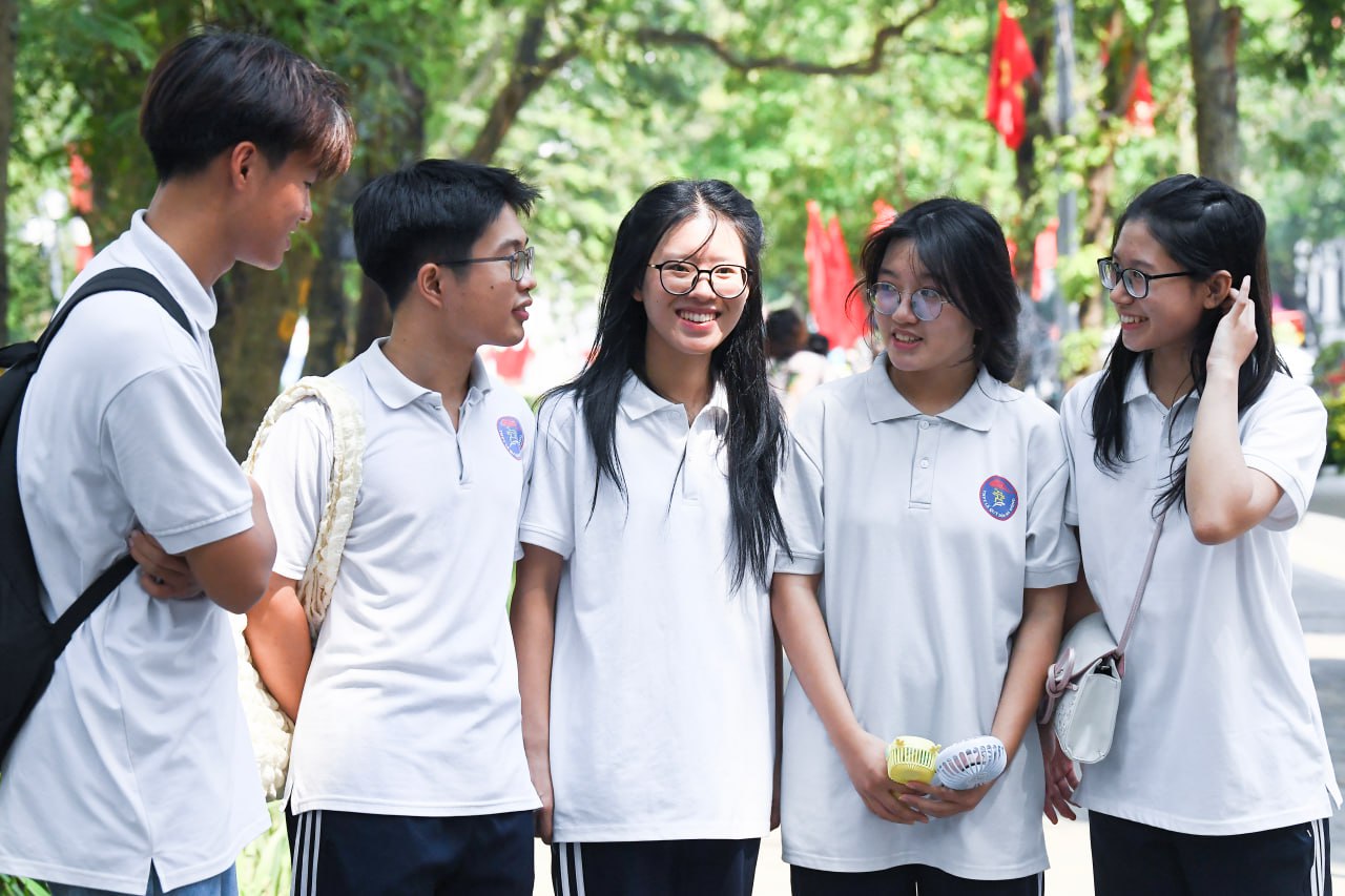 Hỏi nhanh người dân yêu Hà Nội nhất vì điều gì: Thì ra là những thứ rất bình dị này!- Ảnh 15. Hỏi nhanh người dân yêu Hà Nội nhất vì điều gì: Thì ra là những thứ rất bình dị này!- Ảnh 15.