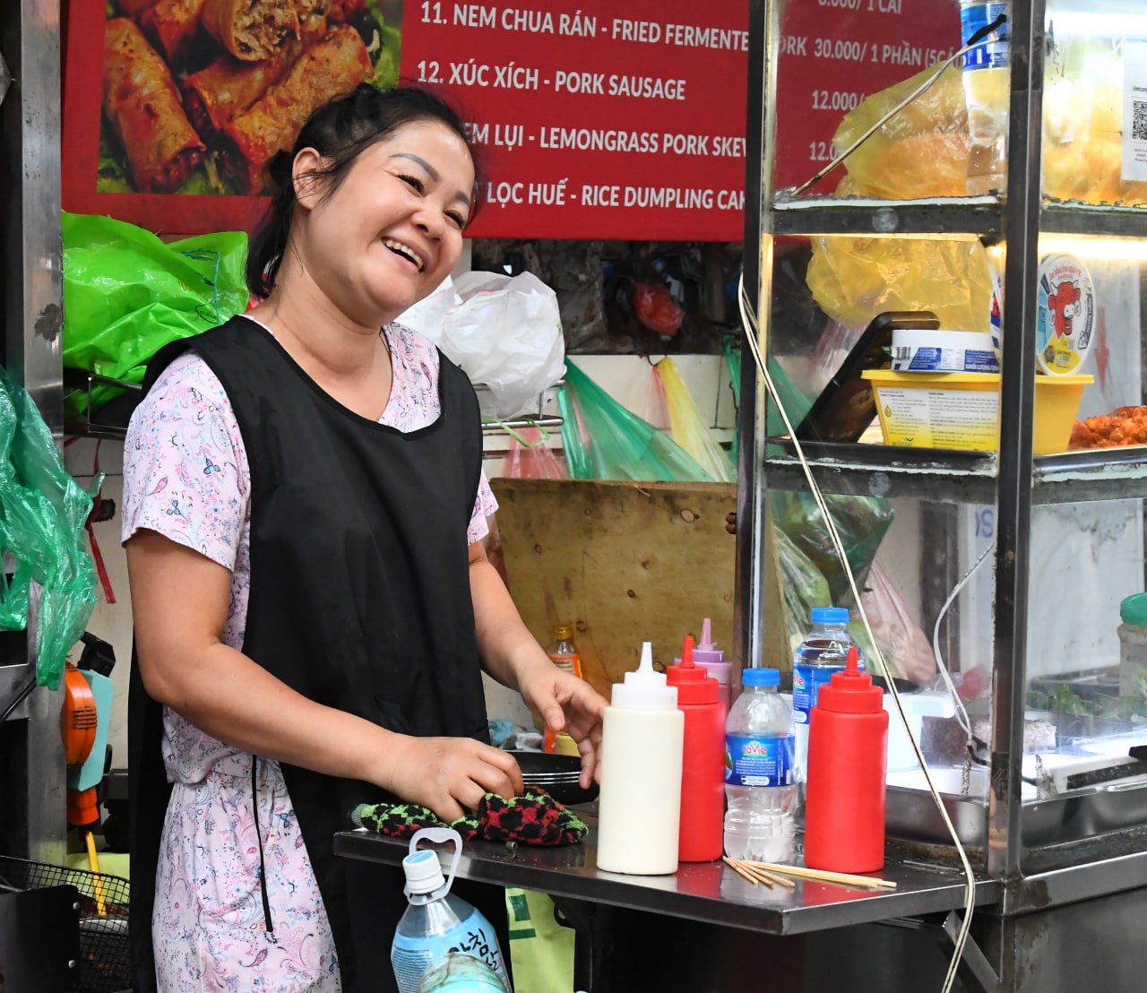 Hỏi nhanh người dân yêu Hà Nội nhất vì điều gì: Thì ra là những thứ rất bình dị này!- Ảnh 19. Hỏi nhanh người dân yêu Hà Nội nhất vì điều gì: Thì ra là những thứ rất bình dị này!- Ảnh 19.