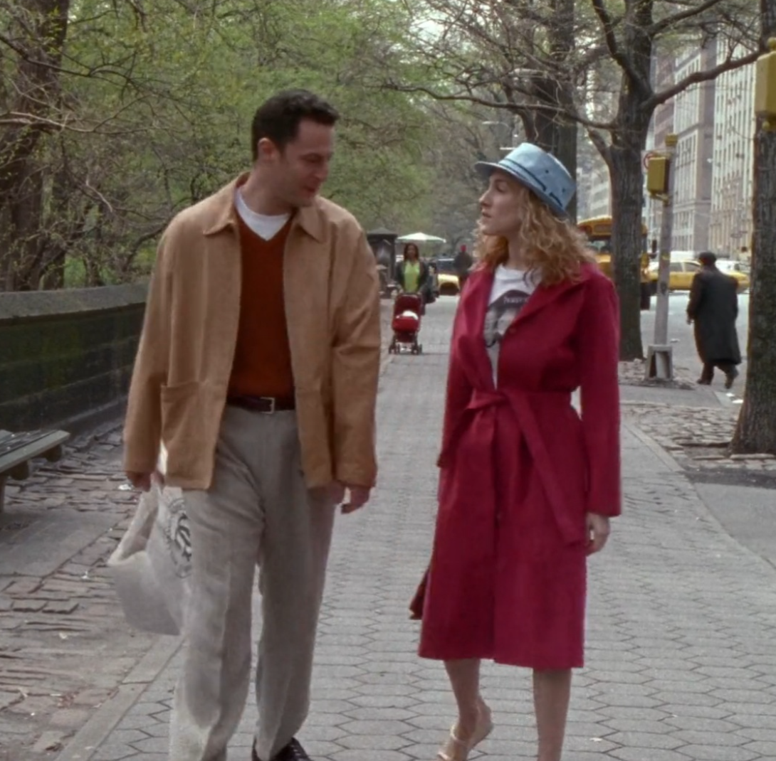 Xem lại Sex and the City 20 lần, tôi chợt nhận ra đây là 3 món đồ chưa từng lỗi mốt, nhiều thập kỷ qua vẫn khiến chị em mê mẩn- Ảnh 2.