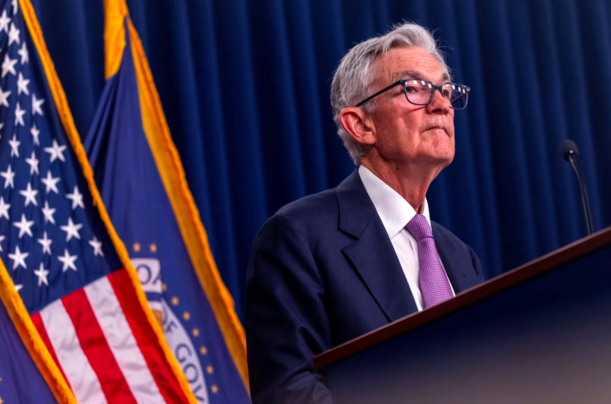 Biên bản cuộc họp tháng 9 của Fed được công bố: Chỉ 1 quan chức không ủng hộ cắt giảm 0,5%, một số cho rằng Fed nên hạ lãi suất từ tháng 7- Ảnh 1.