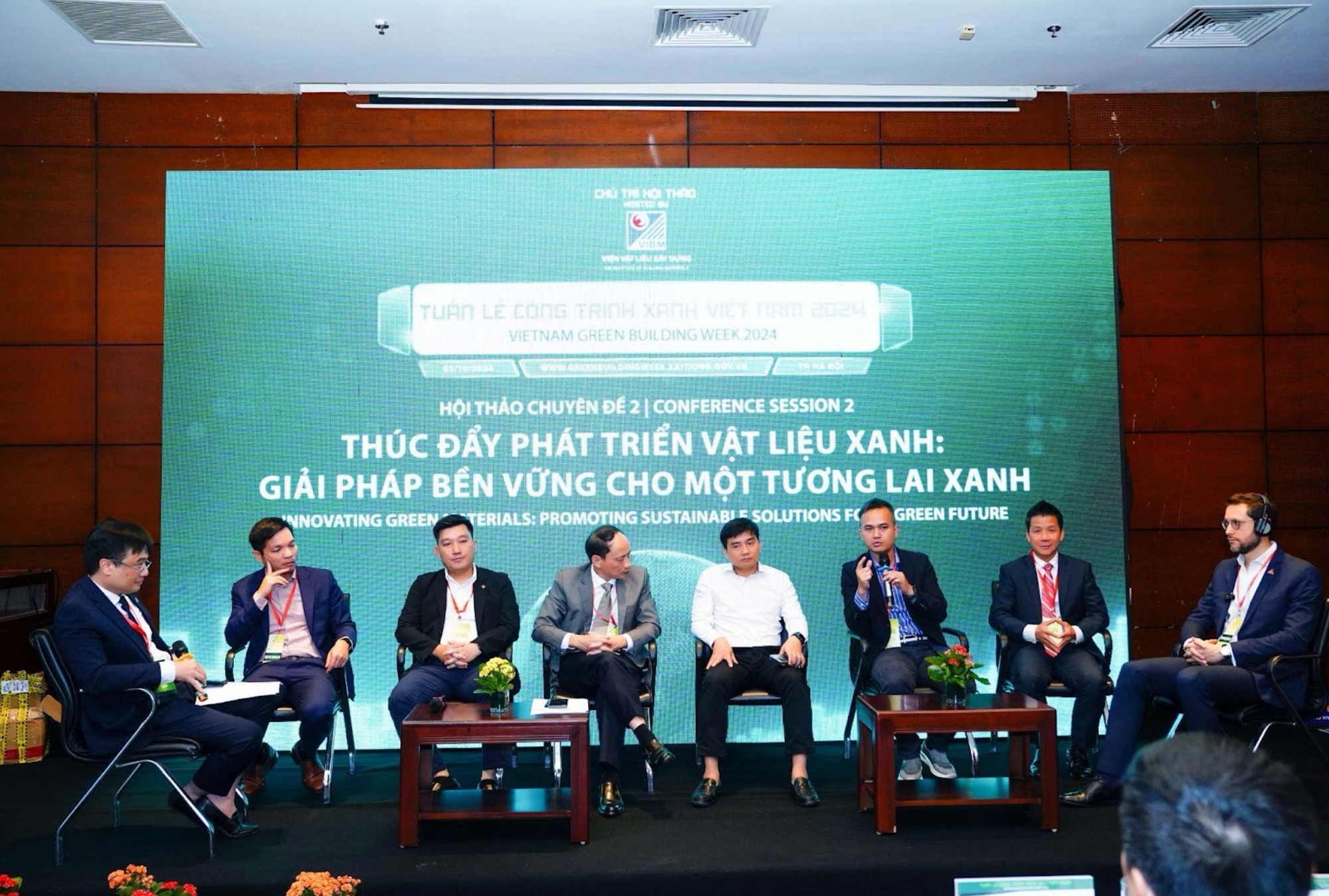 Hàng loạt chuyên gia đưa giải pháp toàn diện cho dự án công nghiệp tại Tuần lễ Công trình xanh Việt Nam- Ảnh 2. Hàng loạt chuyên gia đưa giải pháp toàn diện cho dự án công nghiệp tại Tuần lễ Công trình xanh Việt Nam- Ảnh 2.