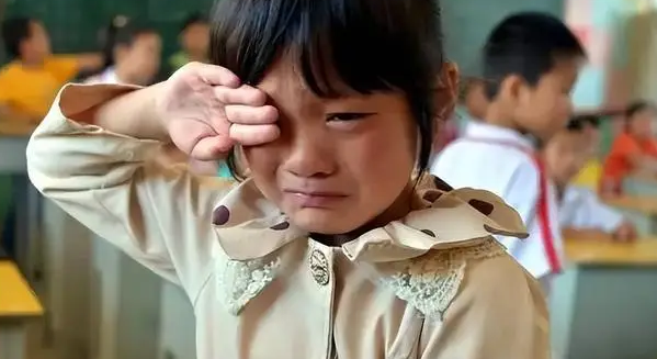 Trẻ thường xuyên nói 3 câu này là dấu hiệu đang CẦU CỨU cha mẹ, phụ huynh chớ coi thường kẻo hối hận!- Ảnh 2. Trẻ thường xuyên nói 3 câu này là dấu hiệu đang CẦU CỨU cha mẹ, phụ huynh chớ coi thường kẻo hối hận!- Ảnh 2.