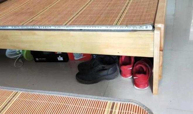 Người văn minh luôn để giày dép xa 3 chỗ, nhà bạn thì sao?- Ảnh 6. Người văn minh luôn để giày dép xa 3 chỗ, nhà bạn thì sao?- Ảnh 6.