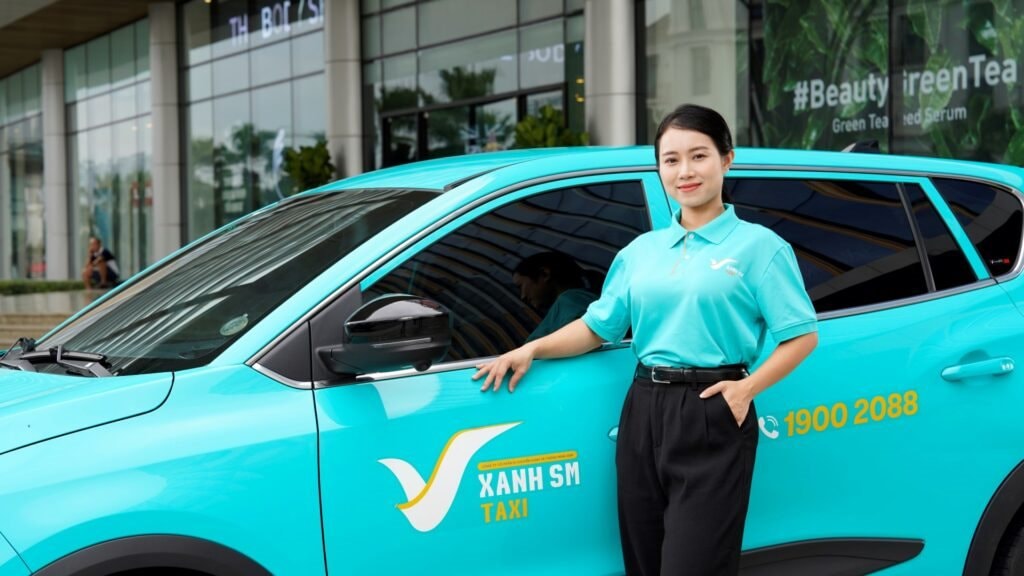 Hãng taxi của tỷ phú Phạm Nhật Vượng tuyển 2.000 tài xế nữ, hỗ trợ tiền thuê nhà 3 tháng đầu- Ảnh 1.