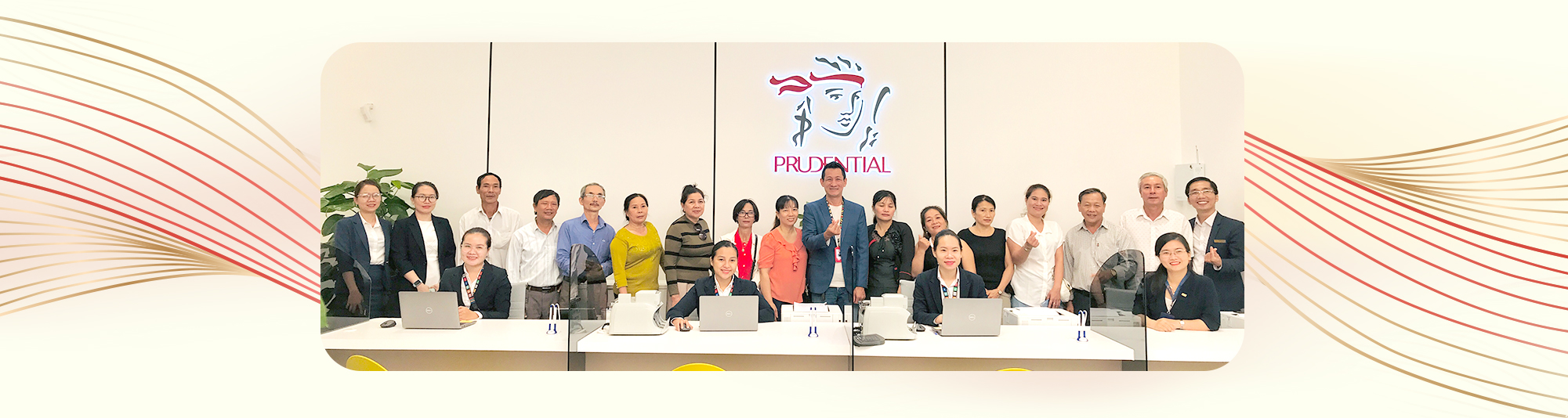 Giám đốc Văn phòng Tổng Đại lý Prudential: Bén duyên với bảo hiểm vì ‘càng tìm càng không hiểu’, nuôi khát vọng trở thành ‘bà trùm Giám đốc’ và lời giải cho câu hỏi ‘làm bảo hiểm giàu không’- Ảnh 3.