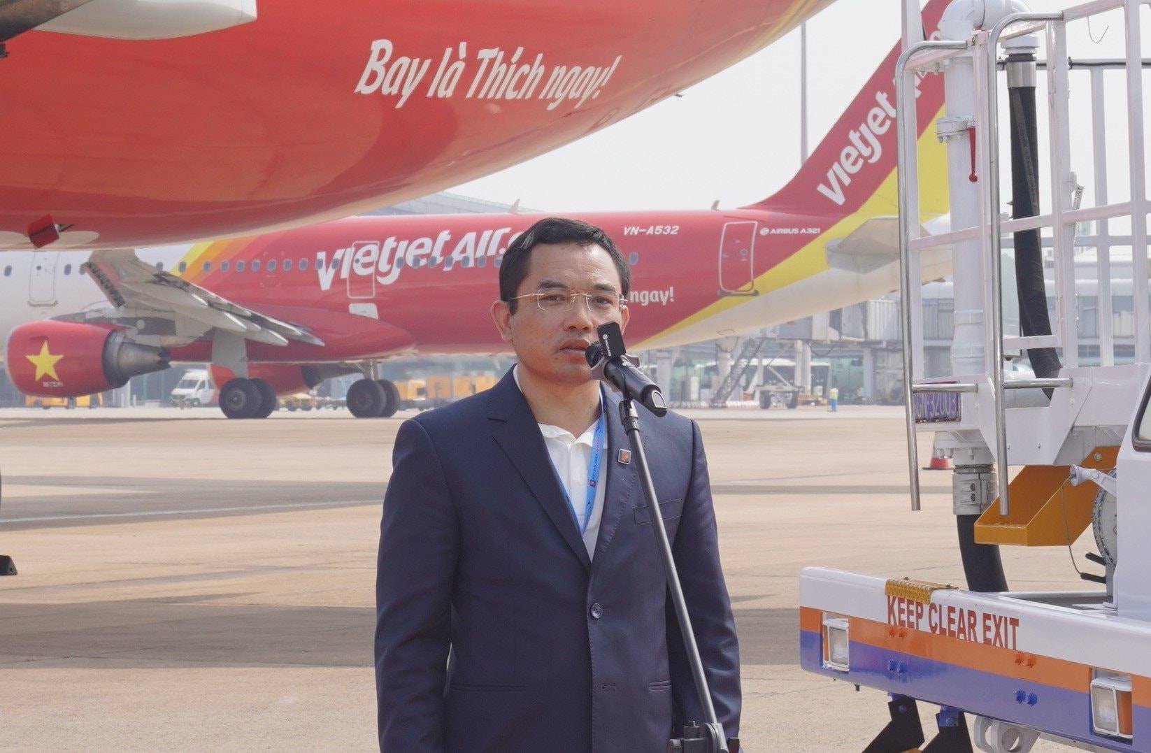 Vietjet tiên phong khai thác chuyến bay đầu tiên sử dụng nhiên liệu hàng không bền vững SAF do Petrolimex Aviation cung cấp, giảm thải 80% carbon- Ảnh 4.