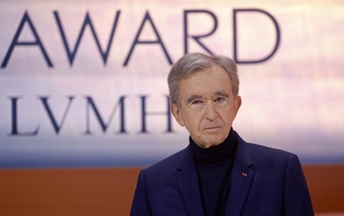 Nước mắt của Bernard Arnault: Từ người giàu nhất thế giới đến tỷ phú mất nhiều tiền nhất năm, bốc hơi 37 tỷ USD chỉ vì Trung Quốc, liệu hàng xa xỉ có hết thời?- Ảnh 2.