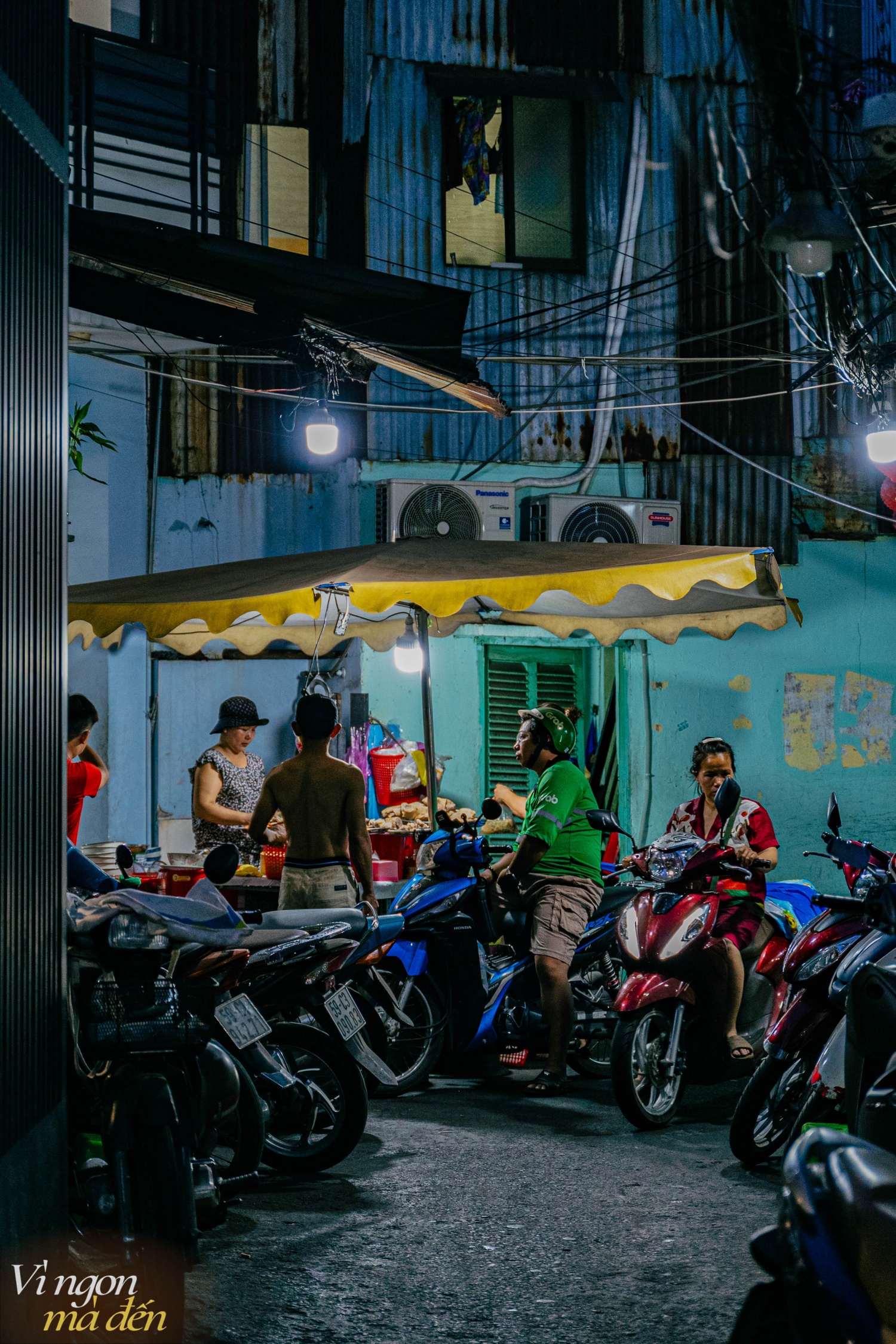 Tiệm ăn nằm trong sâu tít trong con hẻm nhỏ khó tìm nhưng vẫn nổi tiếng nhờ món hủ tiếu ăn cùng topping đặc biệt không nơi nào có- Ảnh 1. Tiệm ăn nằm trong sâu tít trong con hẻm nhỏ khó tìm nhưng vẫn nổi tiếng nhờ món hủ tiếu ăn cùng topping đặc biệt không nơi nào có- Ảnh 1.